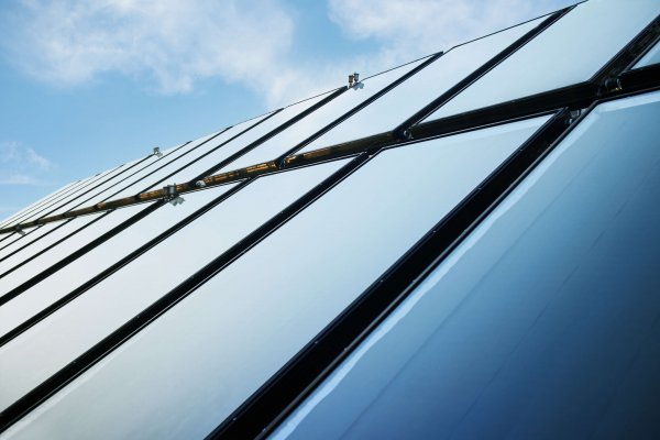 Solarpanels auf einem Dach